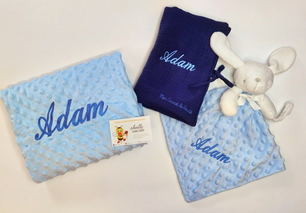 coffret plaid, doudou et protège carnet de santé