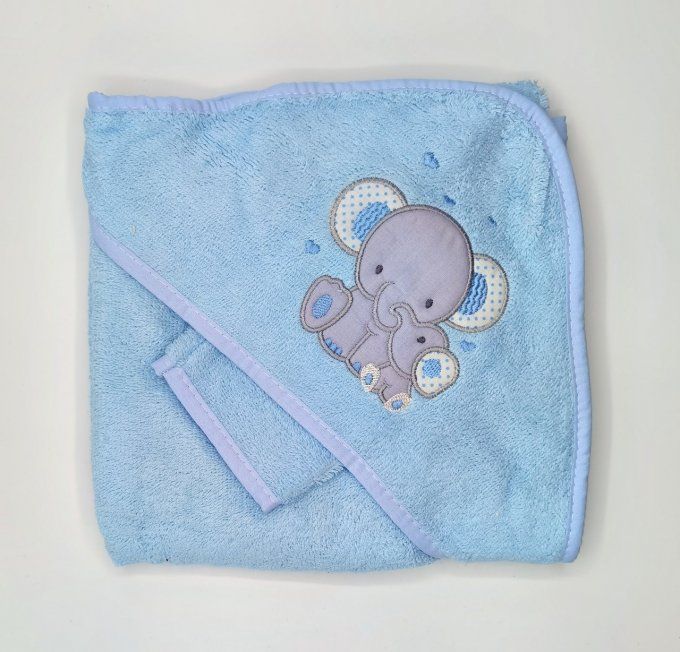 cape de bain éléphant bleue personnalisée 