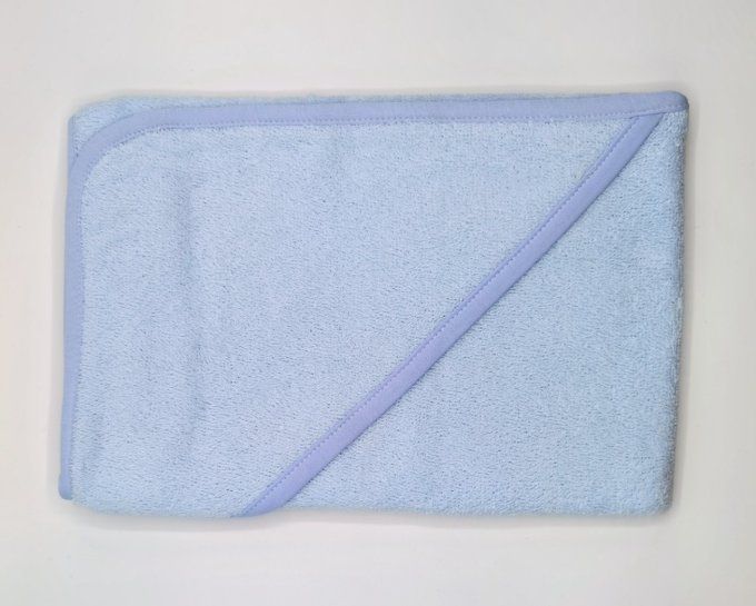 cape de bain bleue personnalisée