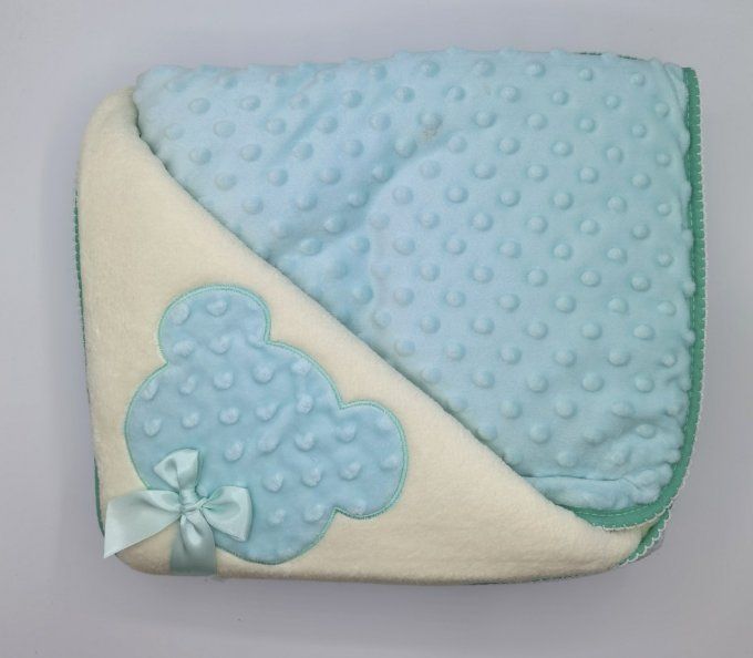 couverture doublée menthe motif tête d'ourson personnalisée