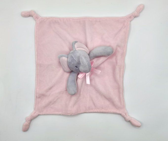 doudou éléphant rose personnalisé