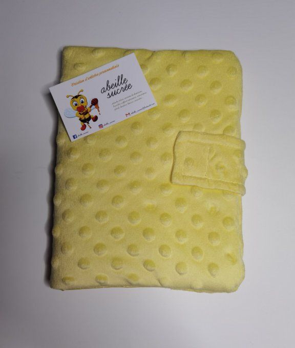 protège carnet de santé jaune pastel personnalisé